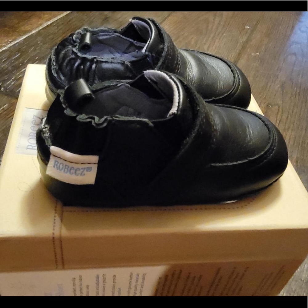 Robeez crib shoe - Black
